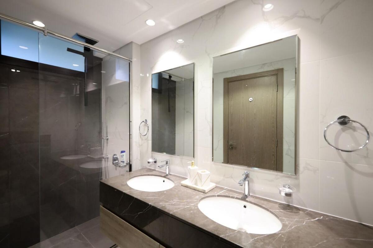Stunning 4 Bed Villa, Private Pool, Damac Hills Dubai Exterior foto