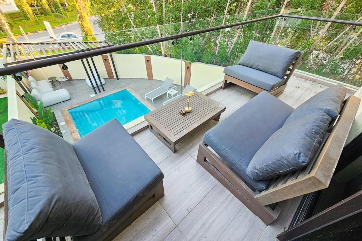 Stunning 4 Bed Villa, Private Pool, Damac Hills Dubai Exterior foto